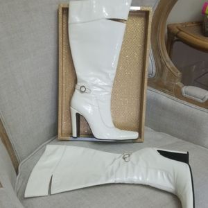 White patent leather Boots